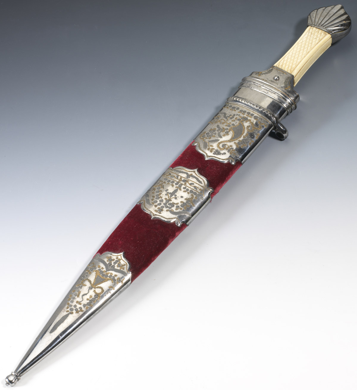 Dague de chasse - Patrimoine Charles-André COLONNA WALEWSKI, en ligne directe de Napoléon
