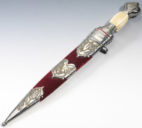 Petite dague de chasse - Patrimoine Charles-André COLONNA WALEWSKI, en ligne directe de Napoléon