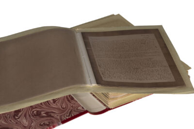 Le procès Walewska. Dossier du procès : Savan ayant plagié un ouvrage du Comte Ornano sous forme de feuilleton dans Elle