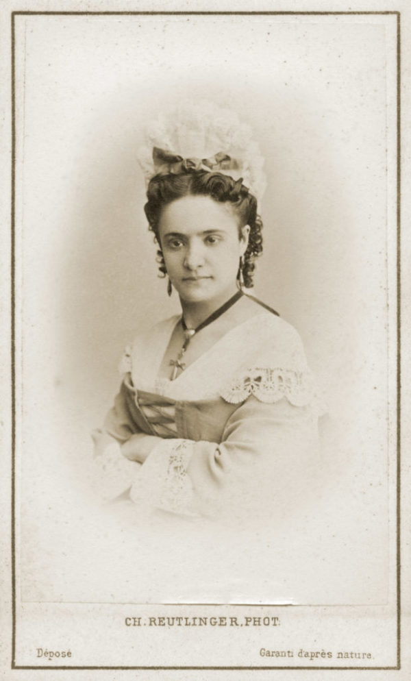 Photographie de Dinah Félix - Patrimoine Charles-André COLONNA WALEWSKI, en ligne directe de Napoléon